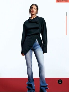 Desigual Black Minimalist V-Neck Top